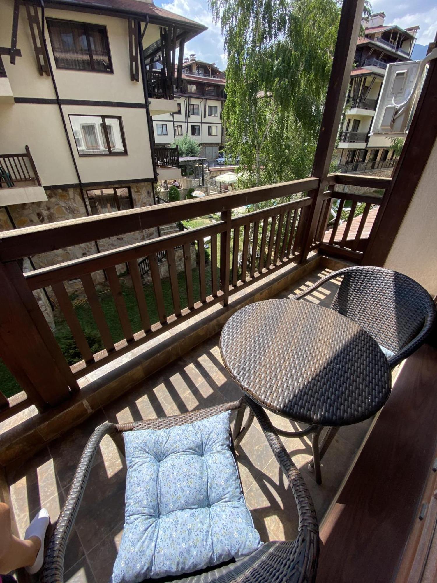 Next To The Ski Lift Downtown Bansko Exterior photo